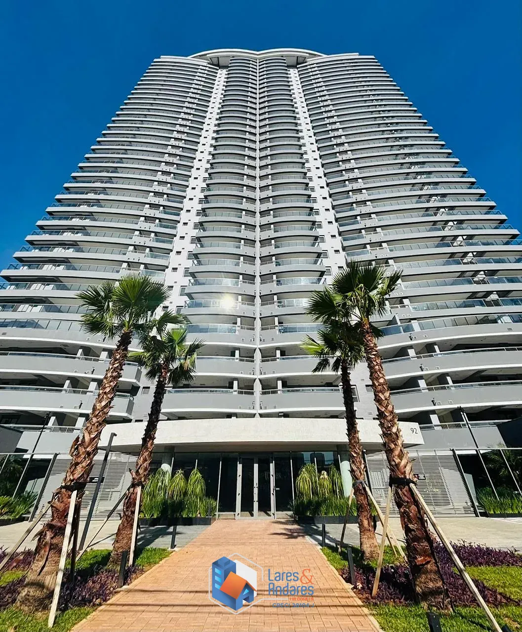 Apartamento, 3 quartos, 255 m² - Foto 1