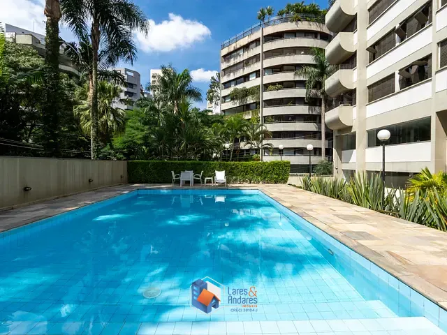 Apartamento com 271m² 3 quartos e 4 banheiros, à venda, no bairro Vila Morumbi em São Paulo