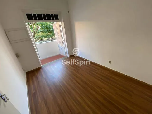 Apartamento 2 quartos e 2 banheiros, para alugar, no bairro Icaraí em Niterói