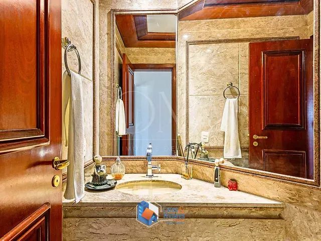 Apartamento com 238m² 4 quartos e 5 banheiros, à venda, no bairro Morumbi em São Paulo