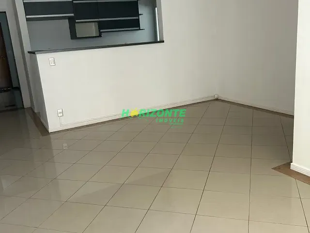 Apartamento com 108m² 3 quartos e 1 banheiro, à venda ou para alugar, no bairro Parque Residencial Aquarius em São José dos Campos