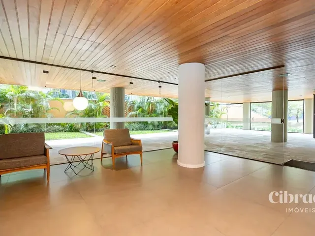 Apartamento 2 quartos e 1 banheiro, à venda, no bairro Batel em Curitiba