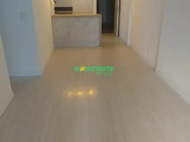 Apartamento 3 quartos e 2 banheiros, para alugar, no bairro Parque Residencial Aquarius em São José dos Campos