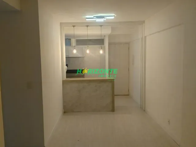 Apartamento 3 quartos e 2 banheiros, para alugar, no bairro Parque Residencial Aquarius em São José dos Campos