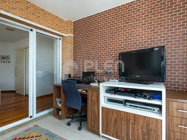 Apartamento 3 quartos e 3 banheiros, à venda, no bairro Itaim Bibi em São Paulo