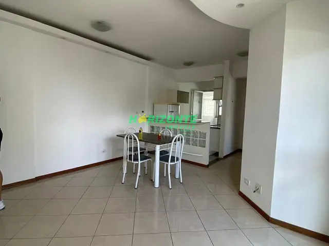 Apartamento 2 quartos e 1 banheiro, à venda, no bairro Parque Residencial Aquarius em São José dos Campos