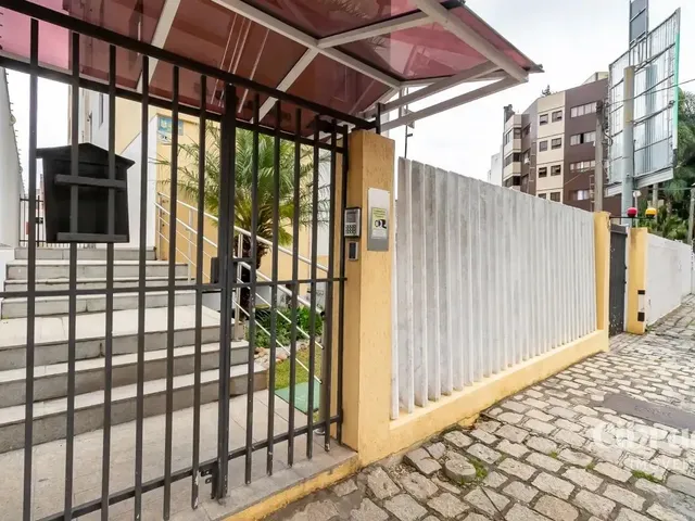 Apartamento 2 quartos e 2 banheiros, à venda, no bairro Juvevê em Curitiba