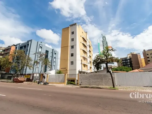 Apartamento 2 quartos e 2 banheiros, à venda, no bairro Juvevê em Curitiba