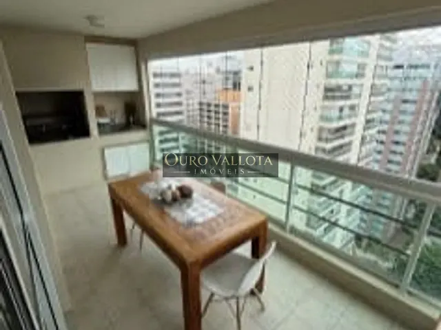 Apartamento 3 quartos e 2 banheiros, à venda, no bairro Vila Olímpia em São Paulo