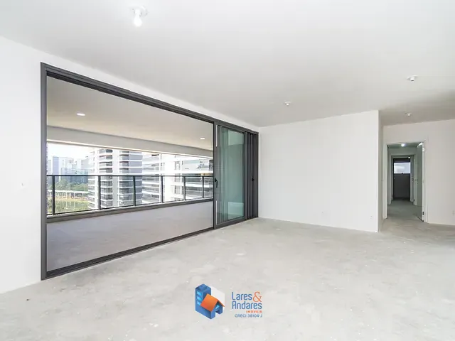 Apartamento com 240m² 4 quartos e 6 banheiros, à venda, no bairro Jardim Fonte do Morumbi em São Paulo
