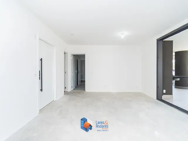 Apartamento com 240m² 4 quartos e 6 banheiros, à venda, no bairro Jardim Fonte do Morumbi em São Paulo