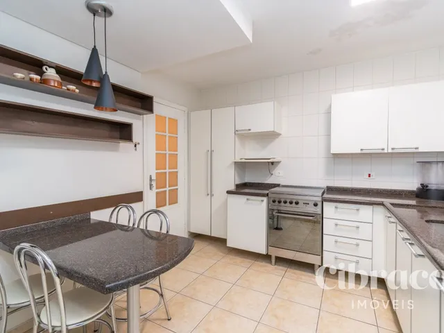 Apartamento 3 quartos e 3 banheiros, à venda, no bairro Água Verde em Curitiba