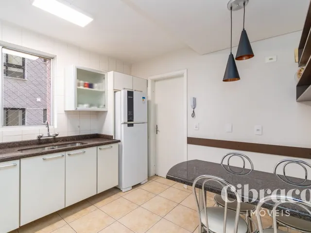 Apartamento 3 quartos e 3 banheiros, à venda, no bairro Água Verde em Curitiba