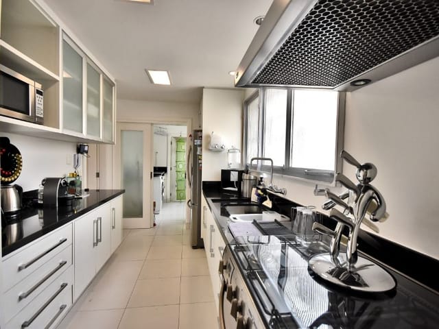 Apartamento com 181m² 3 quartos e 3 banheiros, à venda, no bairro Moema em São Paulo