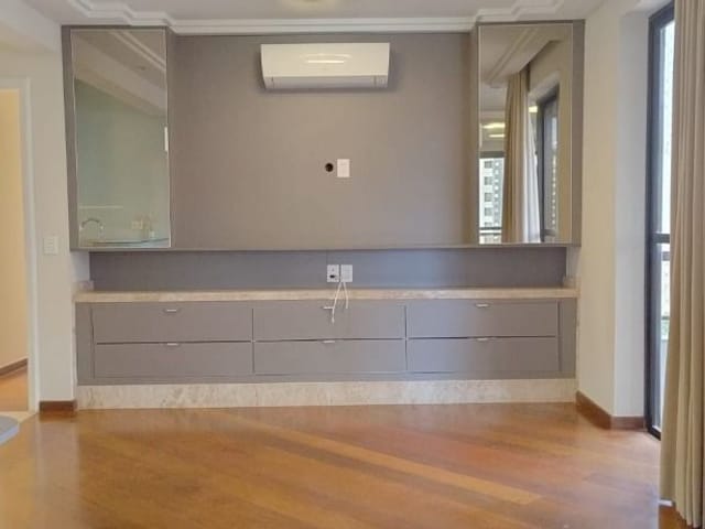 Apartamento com 248m² 3 quartos e 2 banheiros, à venda ou para alugar, no bairro Vila Mariana em São Paulo