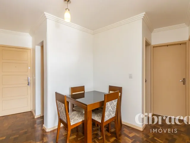 Apartamento 2 quartos e 1 banheiro, à venda, no bairro Jardim Botânico em Curitiba