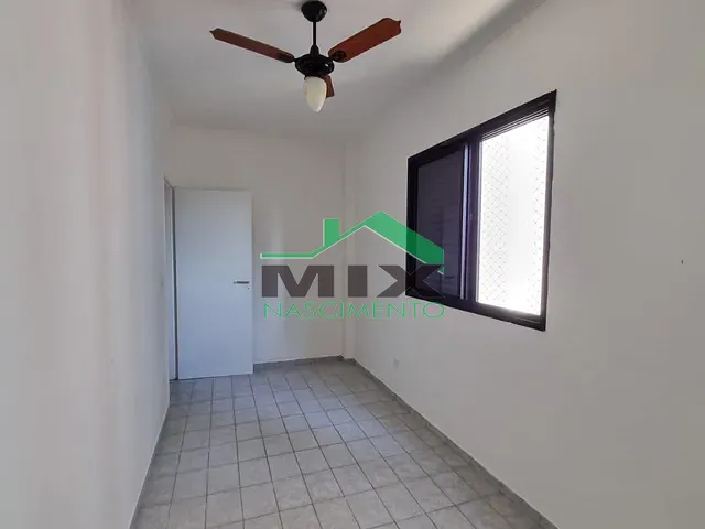 Apartamento com 55m² 2 quartos e 1 banheiro, à venda, no bairro Guilhermina em Praia Grande