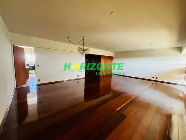 Apartamento 4 quartos e 3 banheiros, para alugar, no bairro Centro em São José dos Campos