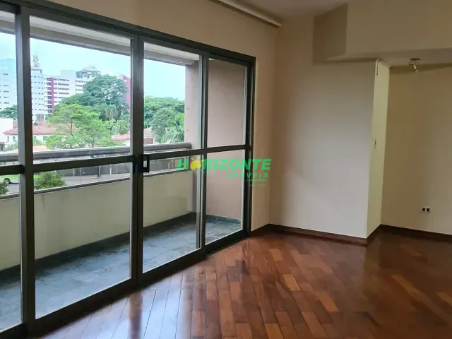 Apartamento 3 quartos e 3 banheiros, para alugar, no bairro Centro em São José dos Campos