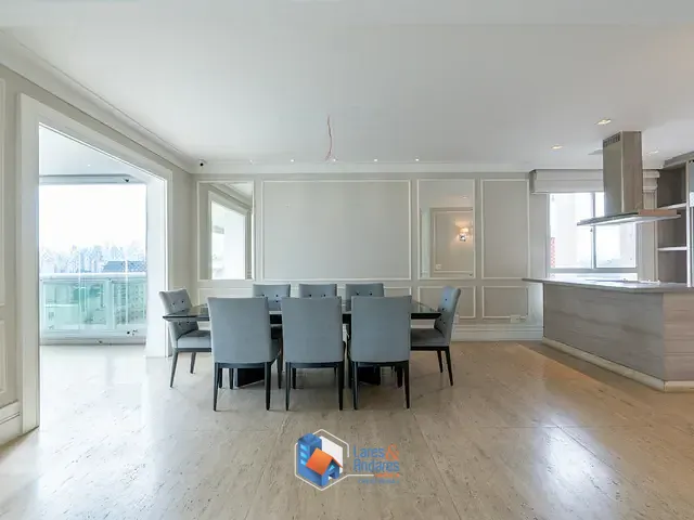 Apartamento com 234m² 4 quartos e 5 banheiros, à venda, no bairro Itaim Bibi em São Paulo