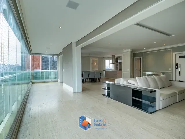 Apartamento com 234m² 4 quartos e 5 banheiros, à venda, no bairro Itaim Bibi em São Paulo