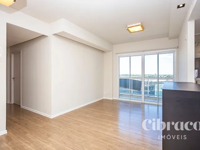Apartamento 2 quartos e 2 banheiros, à venda, no bairro Cristo Rei em Curitiba