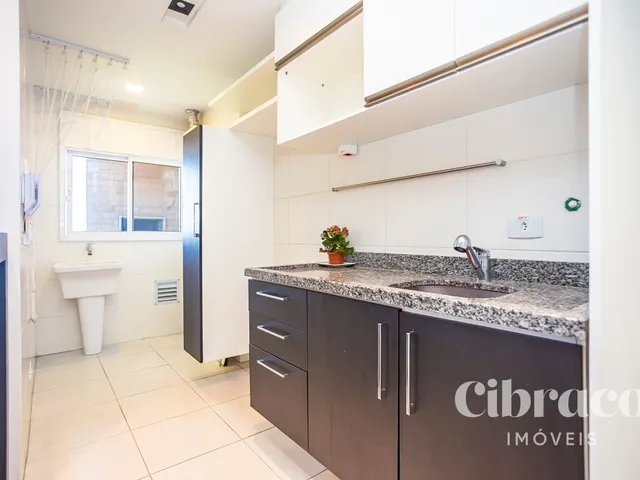 Apartamento 2 quartos e 2 banheiros, à venda, no bairro Cristo Rei em Curitiba