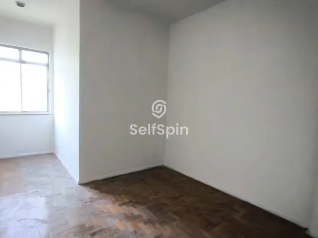Apartamento 2 quartos e 2 banheiros, para alugar, no bairro Centro em Niterói