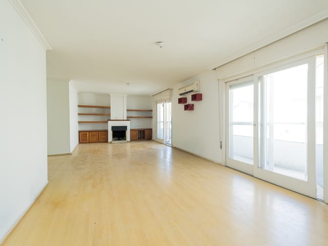 Apartamento com 220m² 3 quartos e 3 banheiros, para alugar, no bairro Centro em Pelotas