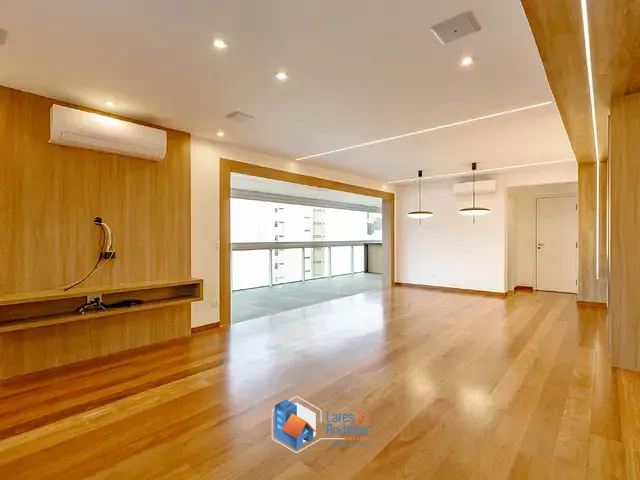 Apartamento com 234m² 3 quartos e 5 banheiros, à venda, no bairro Aclimação em São Paulo