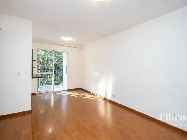 Apartamento 3 quartos e 2 banheiros, à venda, no bairro Santa Cândida em Curitiba