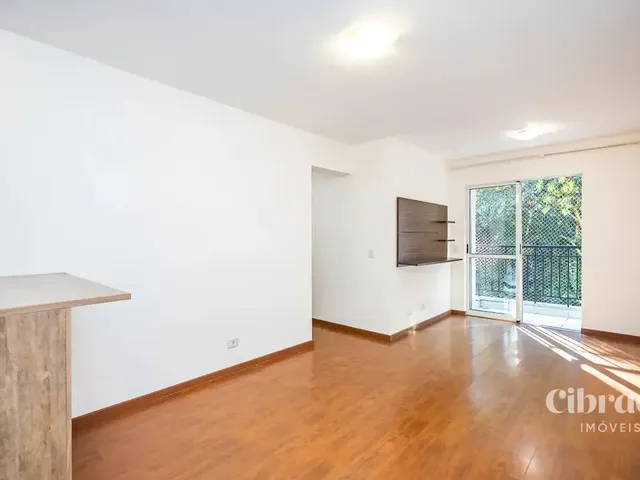 Apartamento 3 quartos e 2 banheiros, à venda, no bairro Santa Cândida em Curitiba