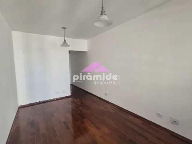 Apartamento com 75m² 2 quartos e 2 banheiros, para alugar, no bairro Centro em São José dos Campos