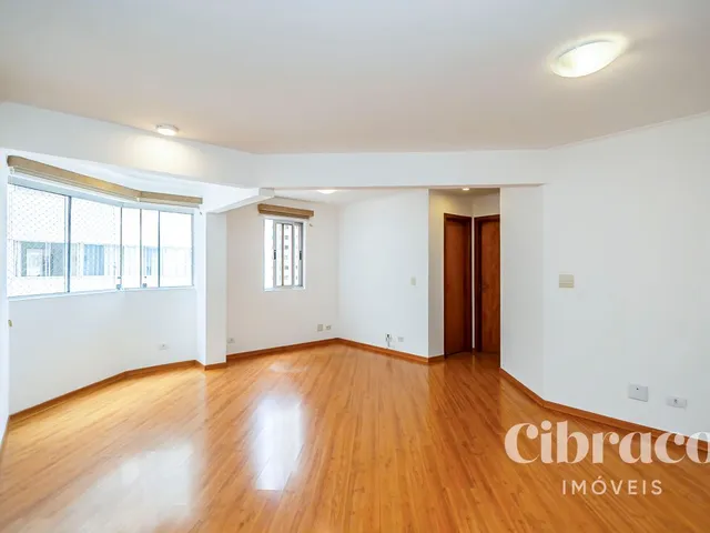 Apartamento 2 quartos e 1 banheiro, à venda, no bairro Portão em Curitiba