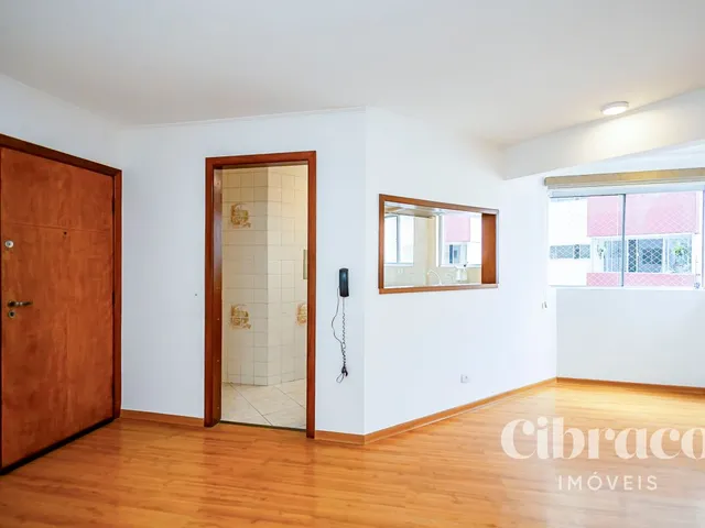 Apartamento 2 quartos e 1 banheiro, à venda, no bairro Portão em Curitiba