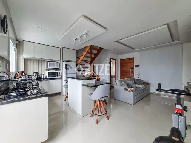 Casa 2 quartos e 3 banheiros, à venda, no bairro Industrial em Novo Hamburgo