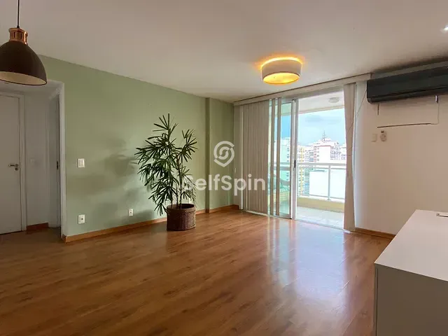 Apartamento 2 quartos e 2 banheiros, para alugar, no bairro Santa Rosa em Niterói