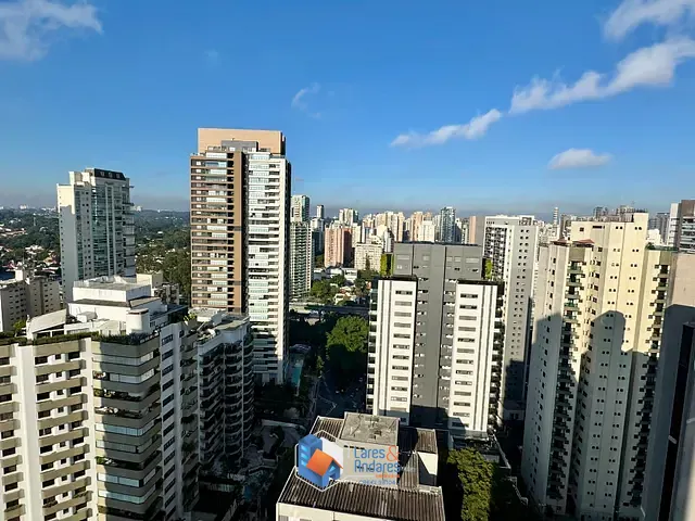 Apartamento com 242m² 4 quartos e 5 banheiros, à venda, no bairro Campo Belo em São Paulo