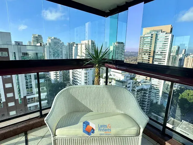 Apartamento com 242m² 4 quartos e 5 banheiros, à venda, no bairro Campo Belo em São Paulo