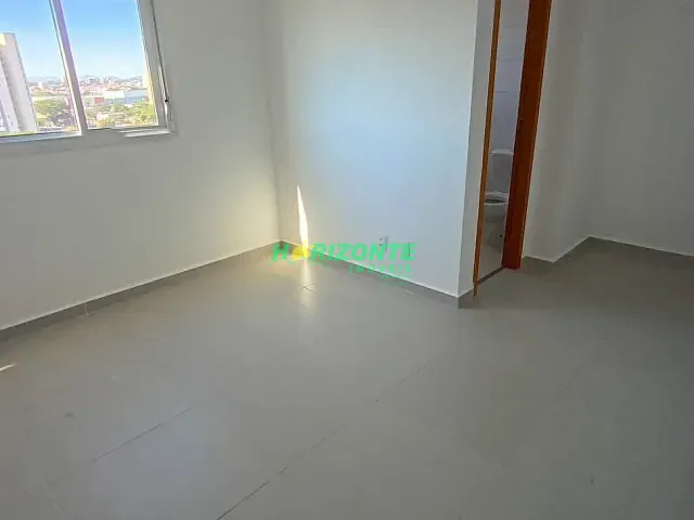 Apartamento 2 quartos e 2 banheiros, à venda, no bairro Parque Industrial em São José dos Campos