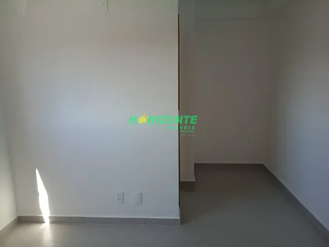 Apartamento 2 quartos e 2 banheiros, à venda, no bairro Parque Industrial em São José dos Campos