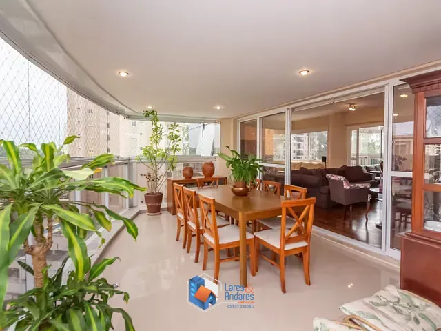 Apartamento com 244m² 4 quartos e 6 banheiros, à venda, no bairro Vila Suzana em São Paulo