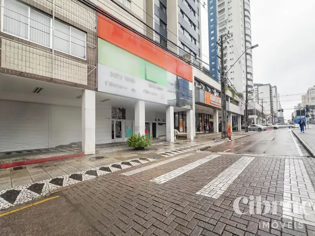 Apartamento 1 quarto e 1 banheiro, para alugar, no bairro Centro em Curitiba
