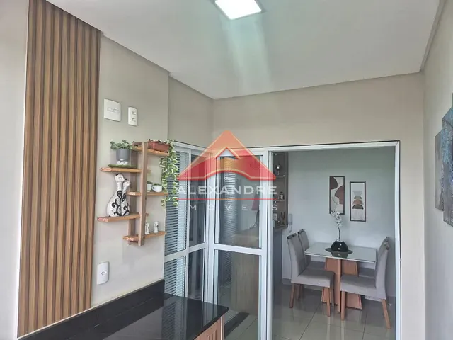 Apartamento 2 quartos e 1 banheiro, à venda, no bairro Jardim Satélite em São José dos Campos