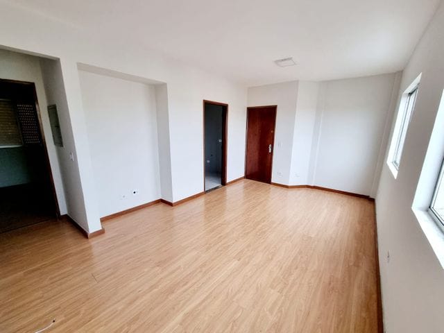 Foto do Apartamento - Apartamento para venda no Centro com  area útil de 70 mts, 3 dormitorios, 1 bwc social e 1 bwc de serviço,  andar alto, 1 vaga de garagem, Londrina | Guepardo Imob