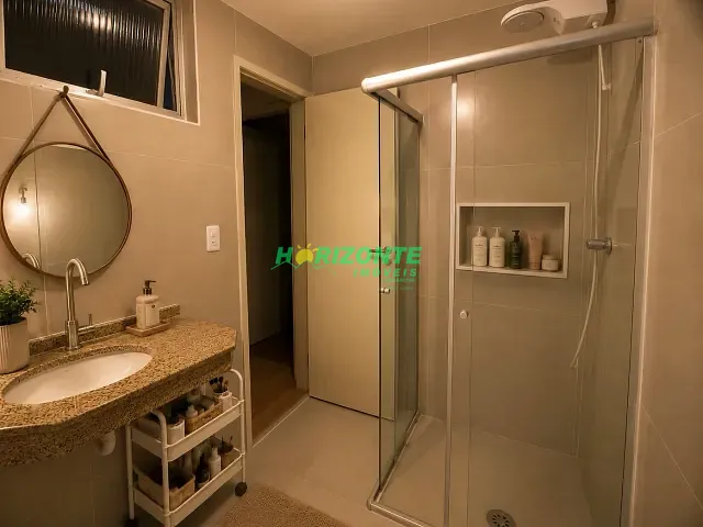 Apartamento 2 quartos e 2 banheiros, à venda ou para alugar, no bairro Vila Betânia em São José dos Campos