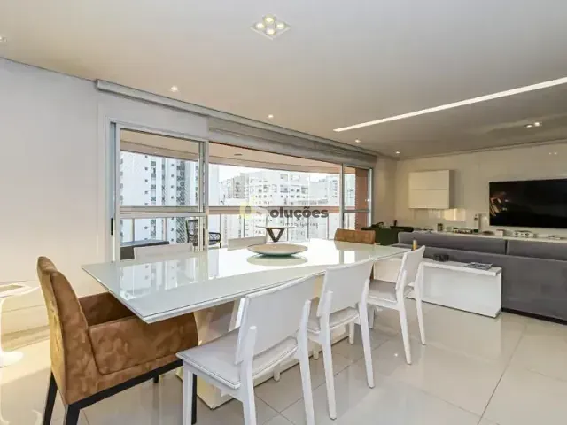 Apartamento 4 quartos e 6 banheiros, à venda, no bairro Moema em São Paulo