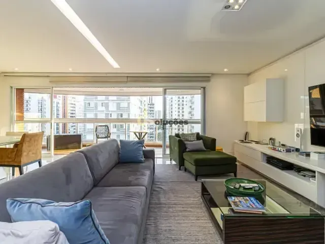 Apartamento 4 quartos e 6 banheiros, à venda, no bairro Moema em São Paulo