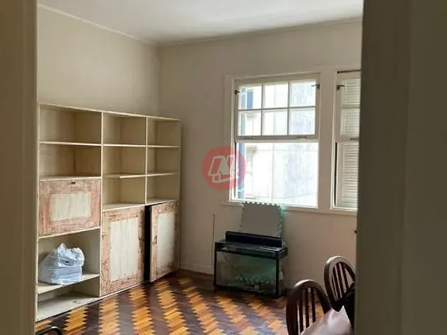 Apartamento com 76m² 2 quartos e 1 banheiro, à venda, no bairro Cidade Baixa em Porto Alegre