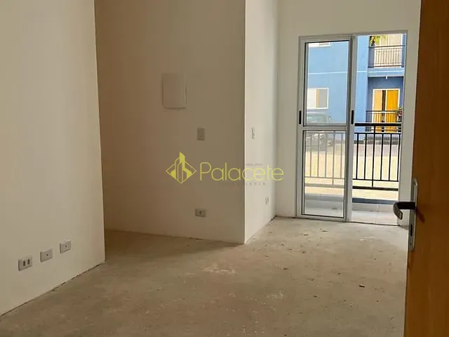 Apartamento 2 quartos e 1 banheiro, à venda, no bairro Feital em Pindamonhangaba